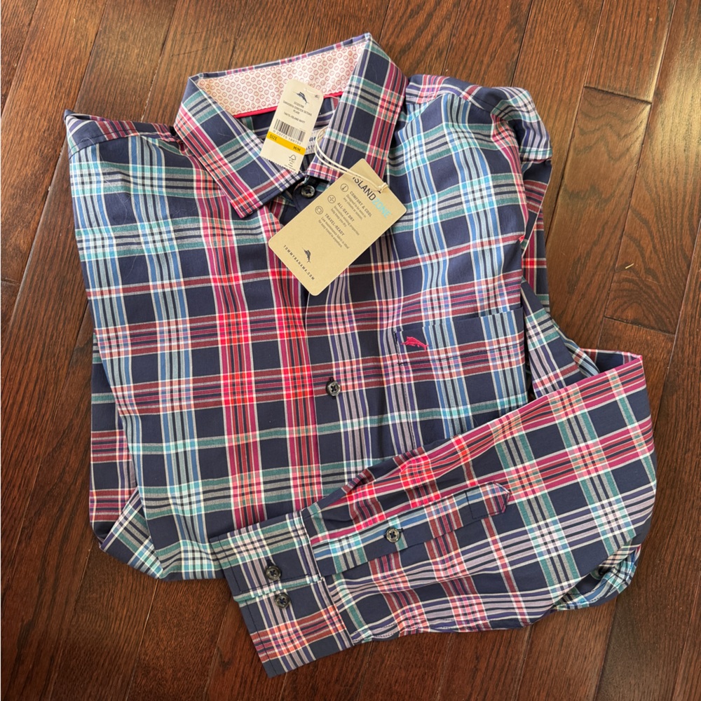 NWT! Tommy Bahama Button-Up Shirt